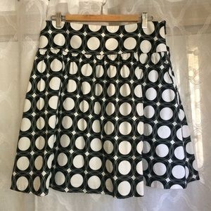 Larry Levine Stretch skirt with POCKETS size 12